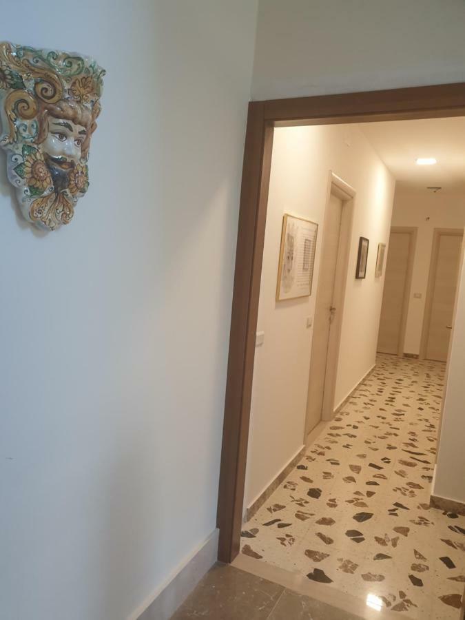 I Mori In Campidoglio Affitta Camere SantʼAgata di Militello Exterior foto